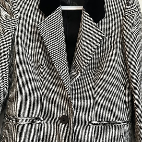 🧥 SOLD 🧥 Women’s Velvet Collar Hounds Tooth Blazer Size 2 - Picture 3 of 7